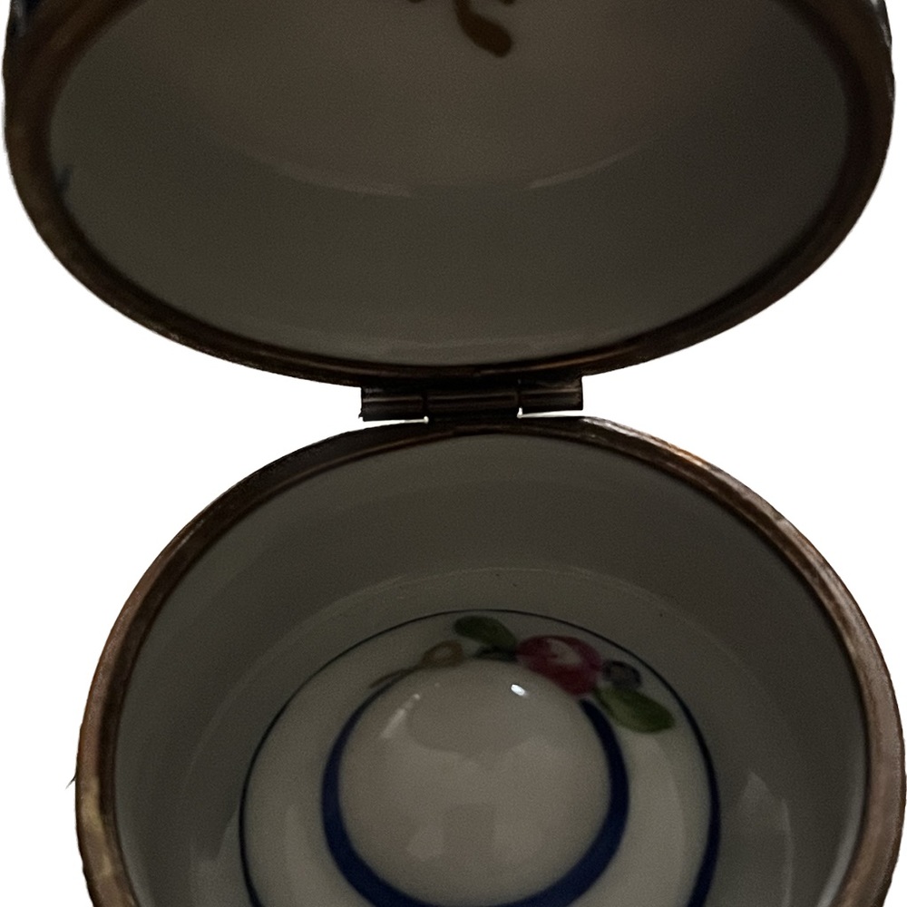 Limoges Hat Box - Picture 3 of 7